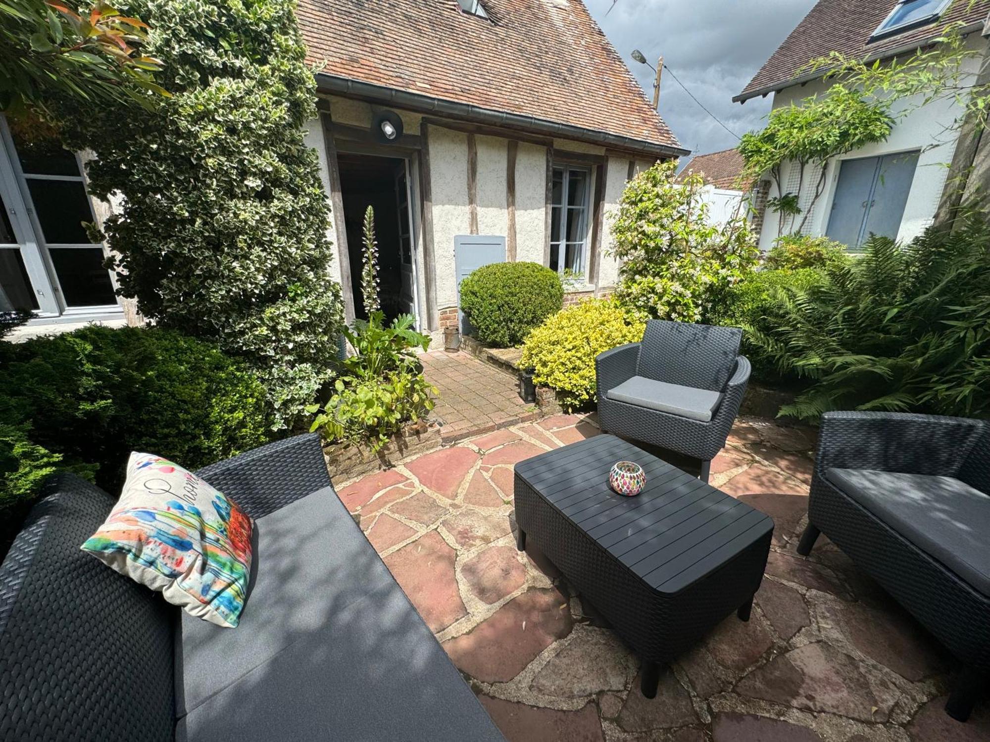 La Rainette Villa Corny Exterior photo